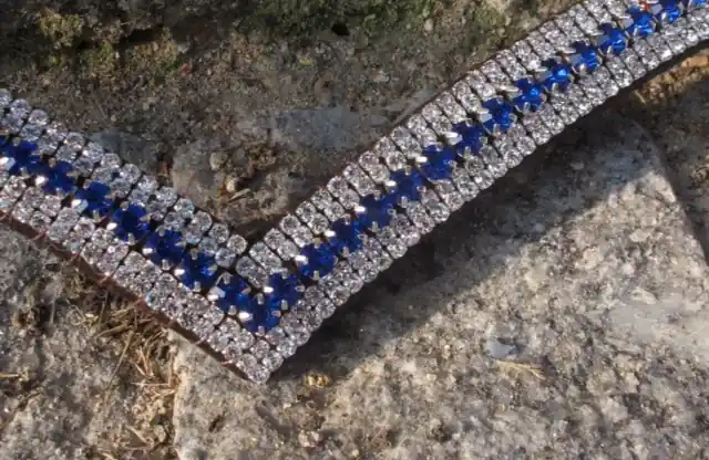 Offre Exclusive Frontal en cristaux argent et bleu roi
