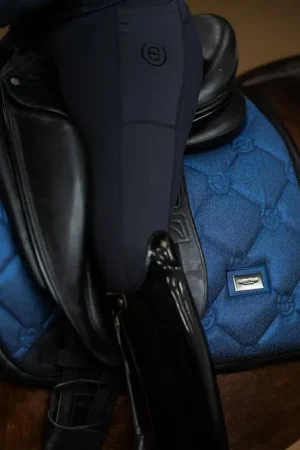 Tapis de selle Polar Night Glimmer DRESSAGE - Equestrian Stockholm Seulement Aujourd'hui