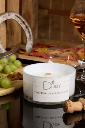 Offre Limitée Bougie équitation Trotting dans les vignes Grand format - D'joy