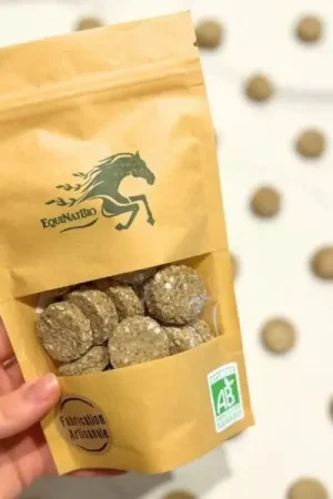 Vente Directe Equibio-Sport Banane et Ortie Bio – Friandises Énergétiques pour Chevaux Athlètes | EquiNatBio