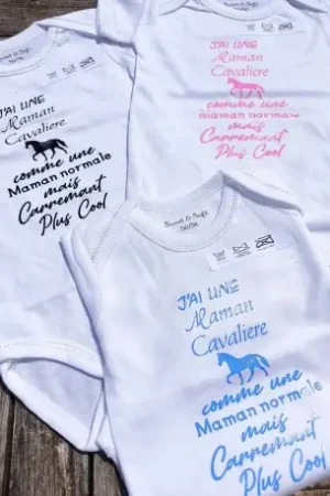 Acheter En Ligne Body bébé -j'ai une maman cavalière Plus Cool - manches courtes